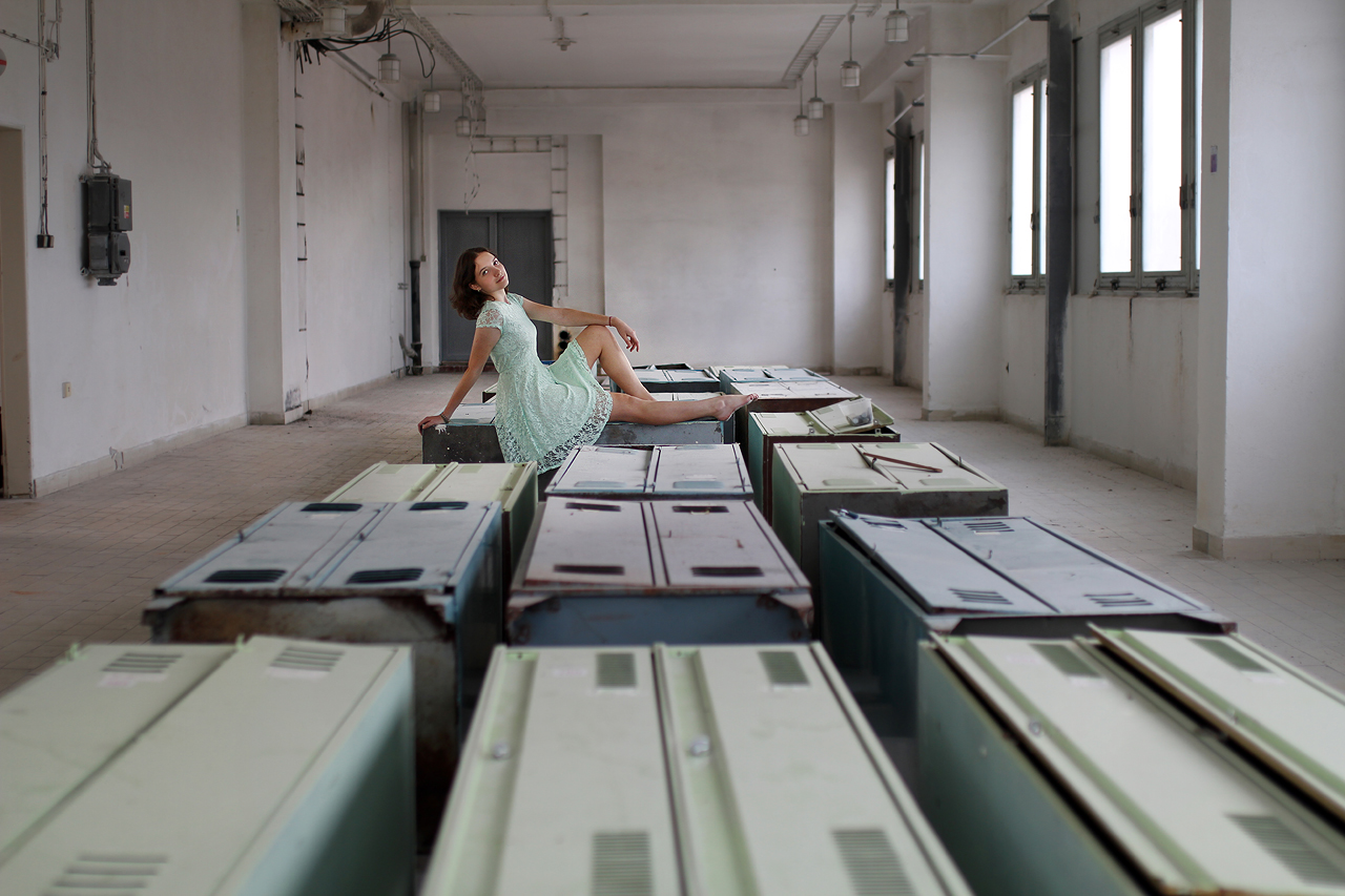 Odvážná školačka je nicméně stále plná energie a zavede nás do vyšších sfér bývalé pekárny. Odvážná školačka je nicméně stále plná energie a zavede nás do vyšších sfér bývalé pekárny.