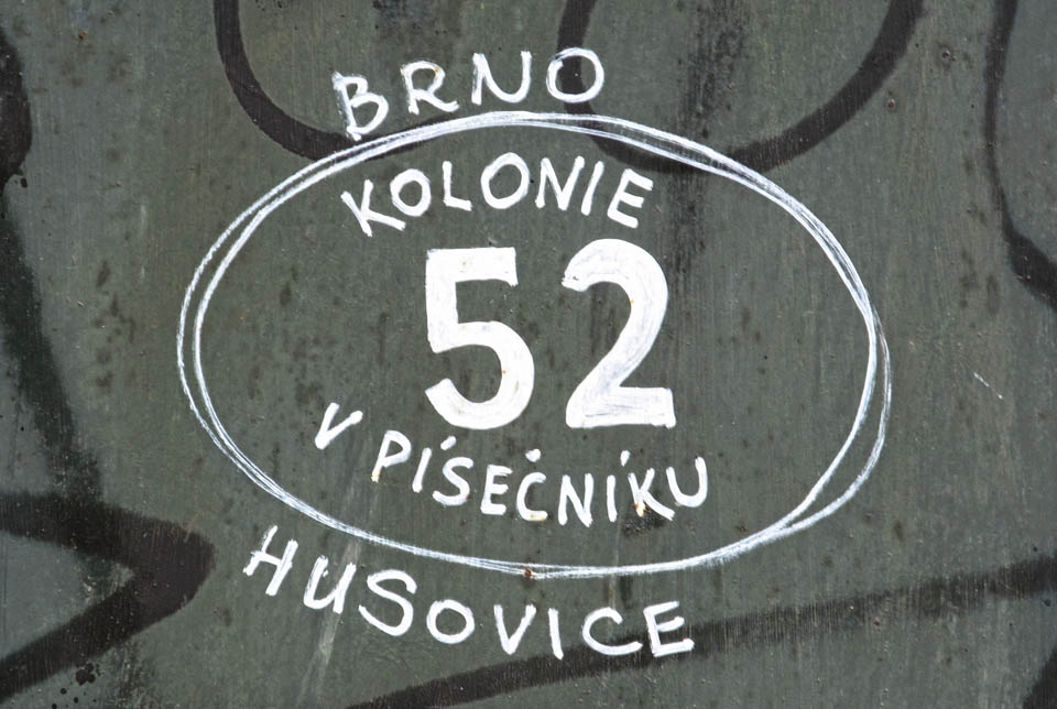 A ruční varianta její starší eliptické kolegyně.