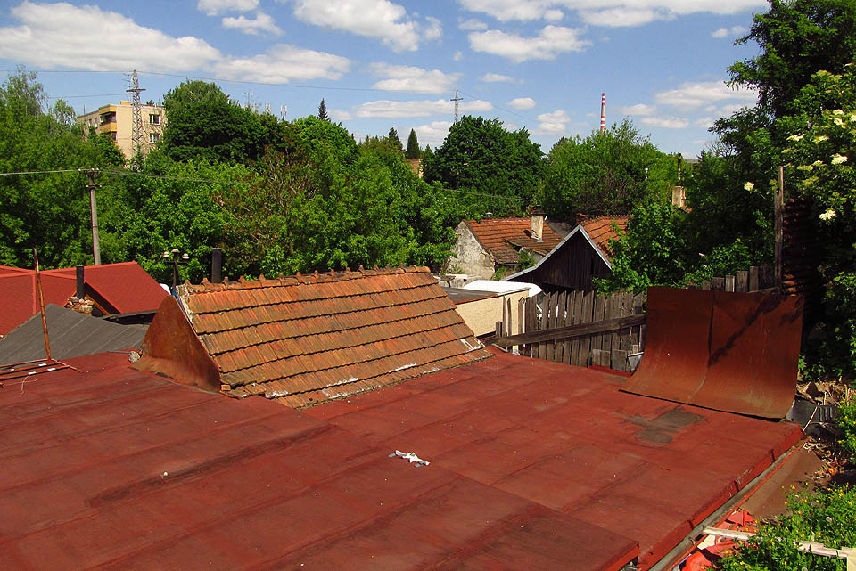 …a červený pohled.