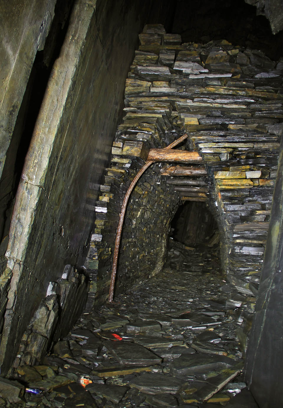 Výjímečně lze narazit na zbytky původních hajcmanů.