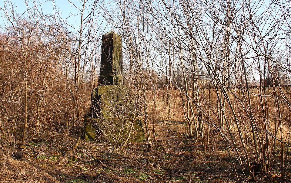 Pomník stavby Vlárské dráhy