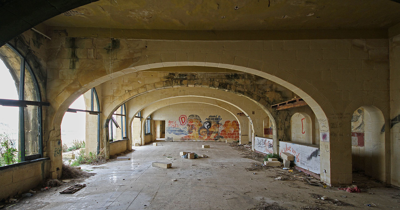 Jsou místa, kde musí být krásně naprosto kdykoliv. Ulysses Lodge mezi ně určitě patří(la).