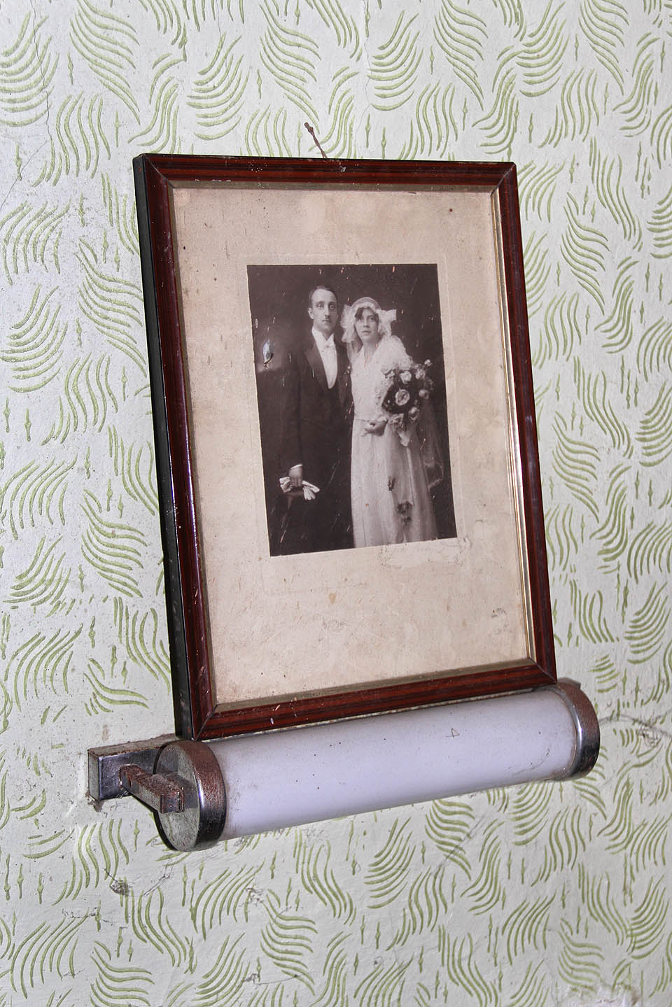 Stáří fotografie odhadujeme na dobu po 1. světové válce, jistota takového odhadu je však nevalná.