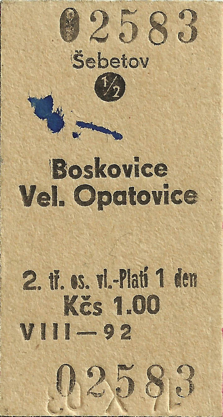 Lepenková jízdenka ze Šebetova datovaná 14. 10. 2003.
