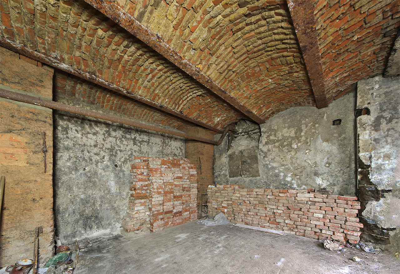 Totéž místo o necelé dva roky později po provedené sanaci podzemí.