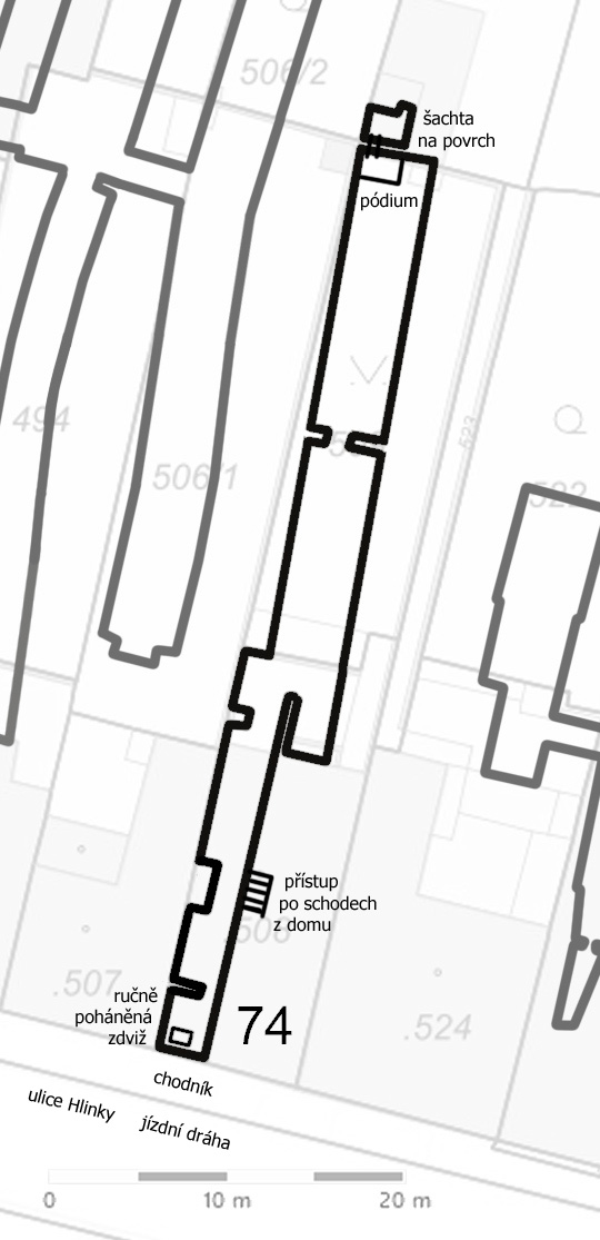 Přibližný plánek sklepů pod domem 74 v kontextu okolních sklepení na ulici Hlinky. Přibližný plánek sklepů pod domem 74 v kontextu okolních sklepení na ulici Hlinky.