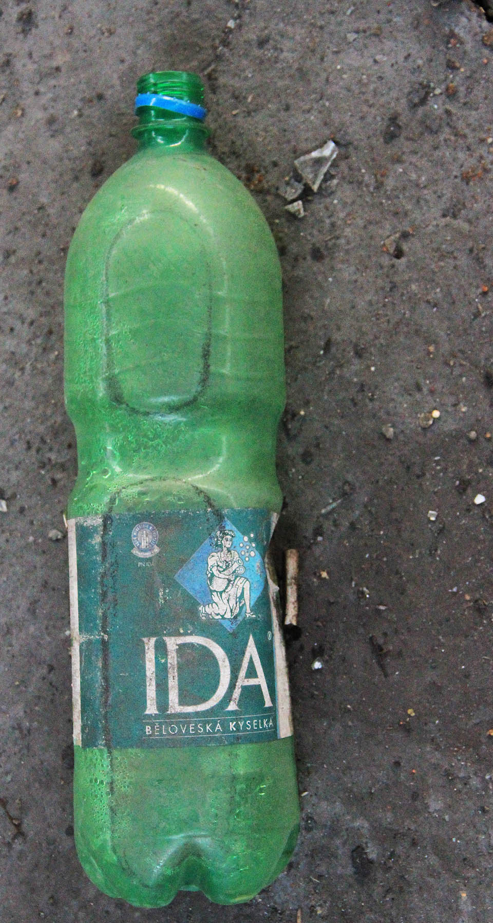 Na sklonku své slávy se Ida distribuovala také v plastových PET lahvích. Na sklonku své slávy se Ida distribuovala také v plastových PET lahvích.