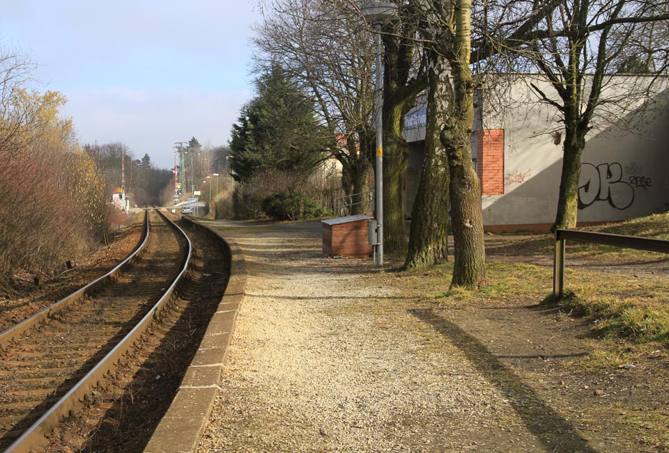 Původní název zastávky Třebíč-Borovina byl čeky Řípov, německy Ripau.