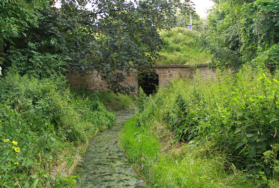 Tunnel of Pokratický stream.