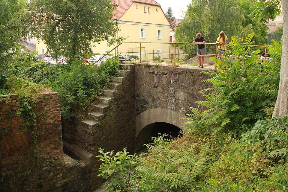 Tunnel of Pokratický stream.