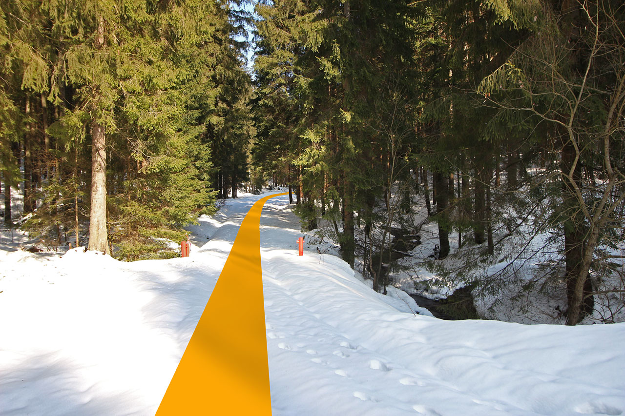 Od serpentiny v nejsevernějším bodě silnice do hrčavy pokračovala železnice ještě několik stovek metrů pod osadu Gavlonku nebo možná až pod osadu Durajku. Dnes vede v její trase bytelná lesní cesta.
