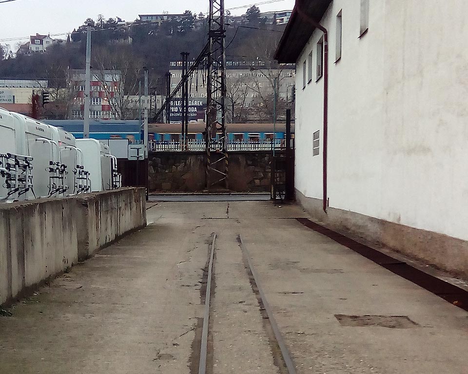 Úzkokolejka v Červené zahradě na Smíchově