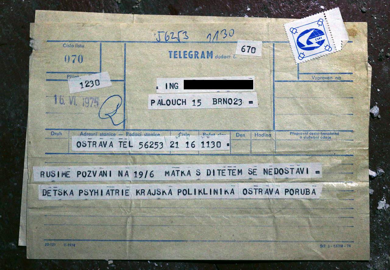Poslední a nepochopitelný dokument je telegram z dětské psychiatrie krajské polikliniky v Porubě. Matka s dítětem se nedostaví. Zřejmě už nikdy. Půl století starý příbeh pro nás nemá a zřejmě ani nebude mít konec…