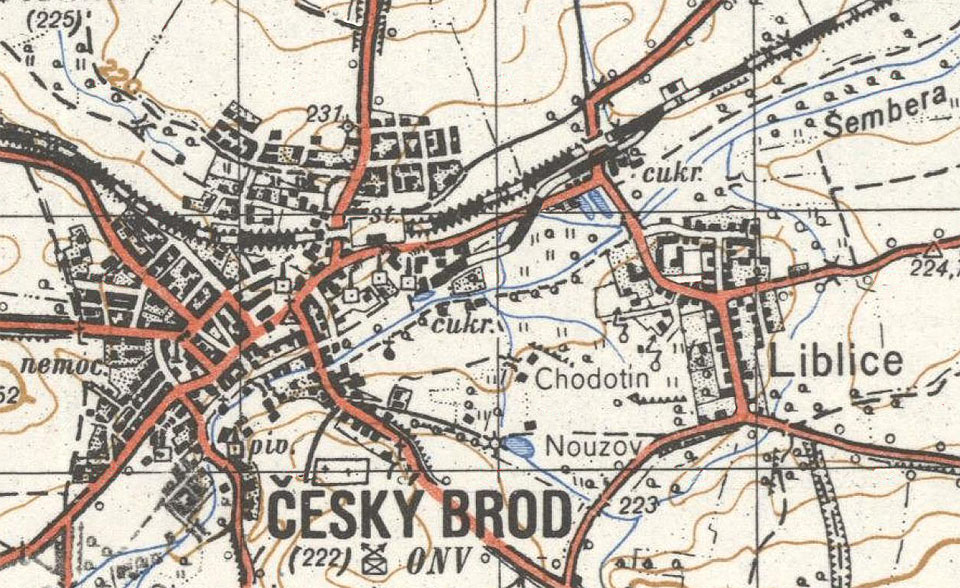 Základní mapa 1:25000 z roku 1956 je poslední, na které je vlečka zakreslena se zaústěním na východě do poříčanského zhlaví.
