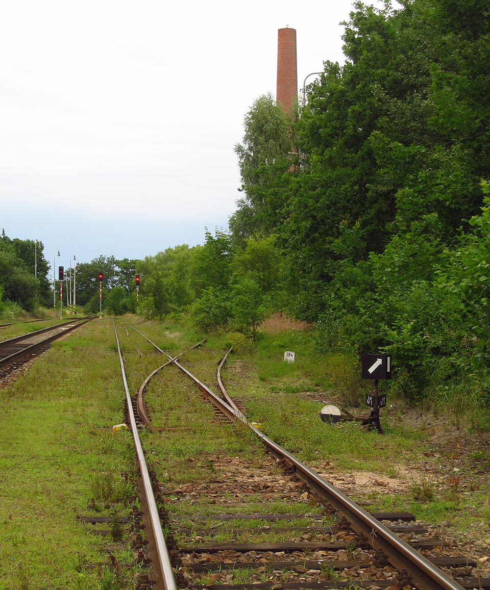 Výhybka J1 ve stanici <a href=/Tema/%C4%8Cimelice%20%28%C5%BEst%29>Čimelice</a>.