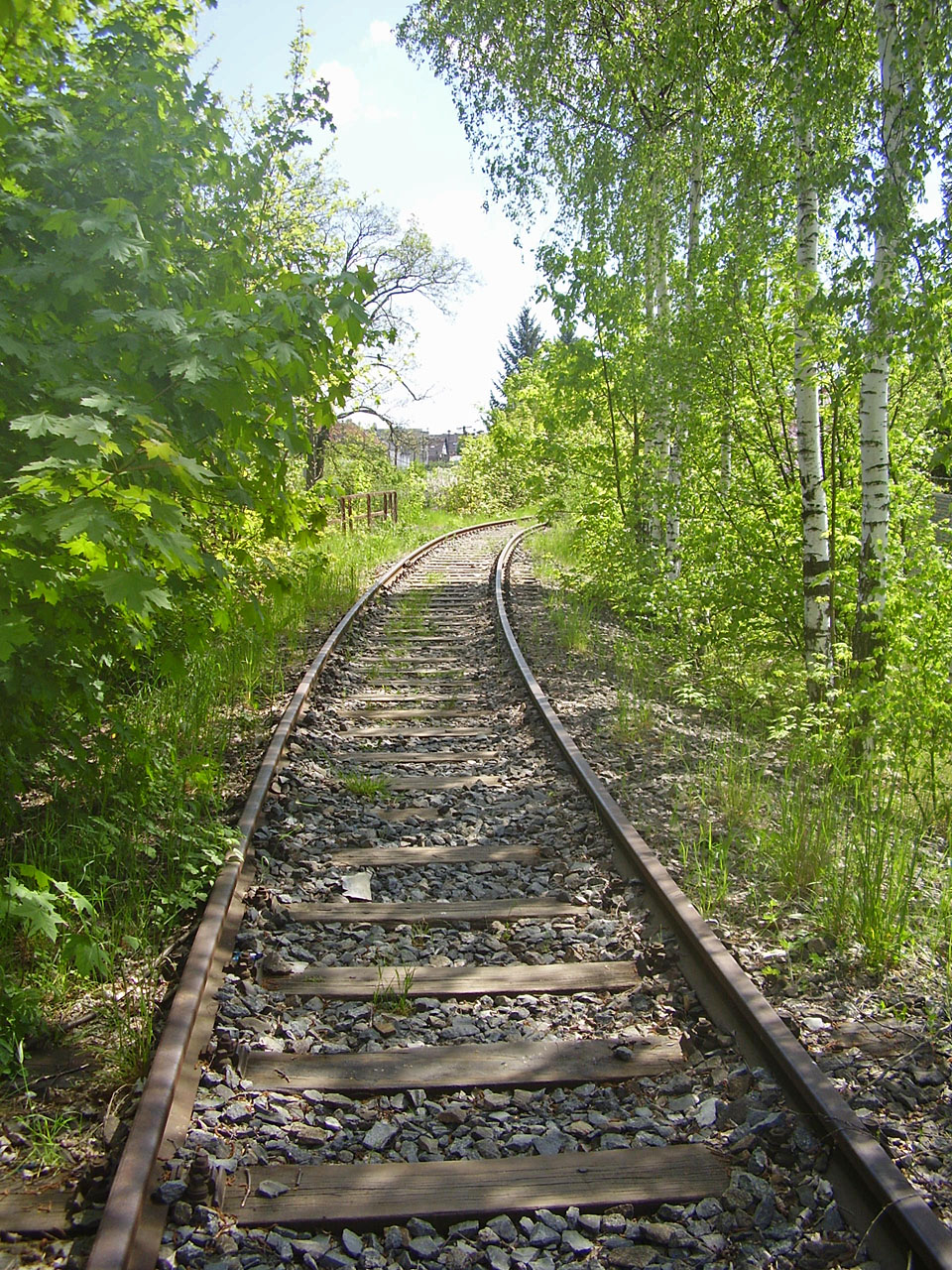 Ulice pod mostkem se jmenuje příznačně Havířská. Ulice pod mostkem se jmenuje příznačně Havířská.
