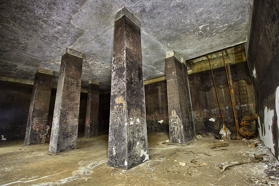 Je to tady jako z nějaké sci-fi pohádky pro dospělé. A nebo spíš post-apo bajky na dobrou noc.