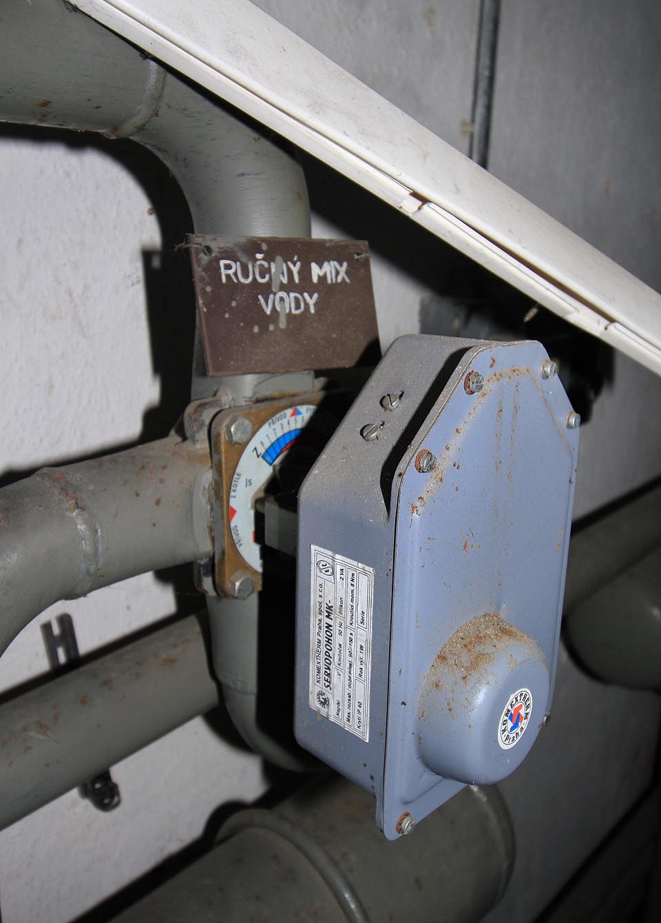 Cedulky vyhotovené vojáky odkazují k dobám, kdy čeština a slovenština žily nejen v armádě dokonalou symbiózou.