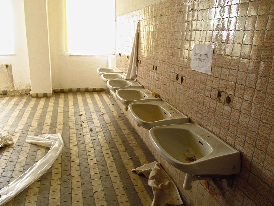 To bych rád věděl, jak se tady ta voda zastavuje!