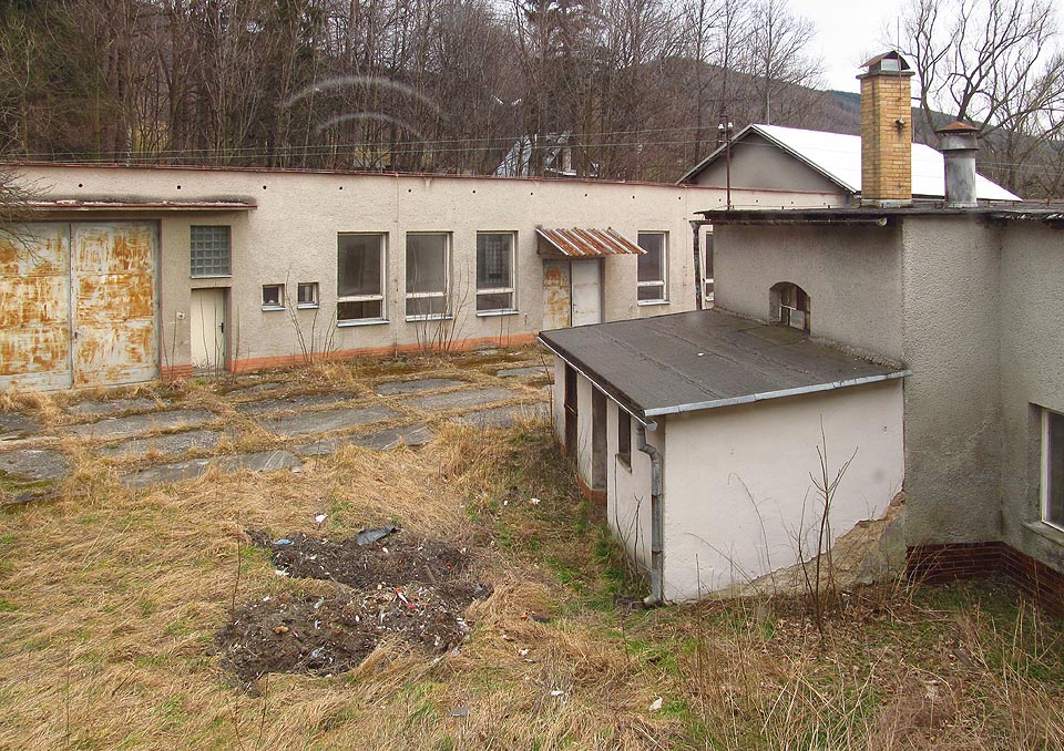 Pohled na únorové odpoledne v areálu továrny Zlatex.